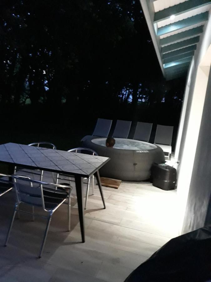Pey Chambre D Hotes Du Pin Avec Spa Privatif מראה חיצוני תמונה