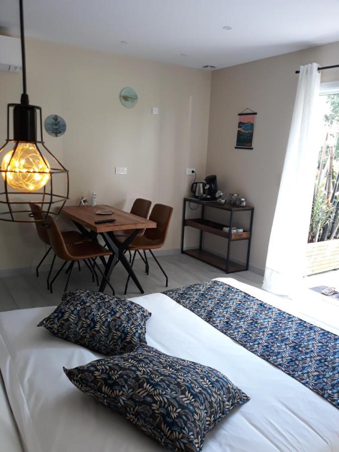 Pey Chambre D Hotes Du Pin Avec Spa Privatif מראה חיצוני תמונה